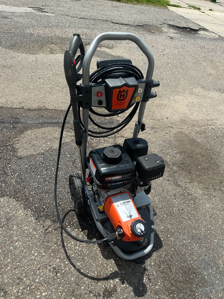 Husqvarna 3200 PSI Gas Powered Pressure Washer Master Outlet Inc