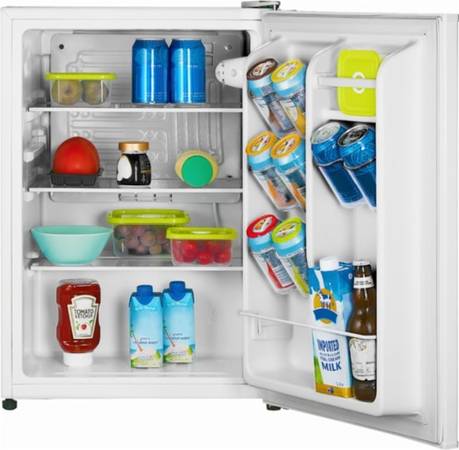 Insignia 2.6 Cu. Ft. Mini Fridge – Master Outlet Inc