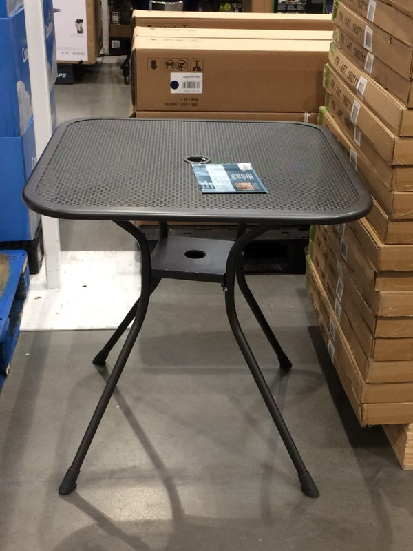 27.9” L x 27.9” W x28.3” H OUTDOOR MESH TABLE