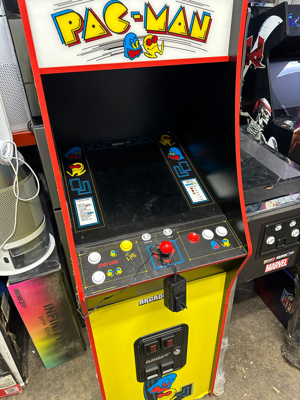 Arcade1Up - PAC-MAN Deluxe Arcade Machine