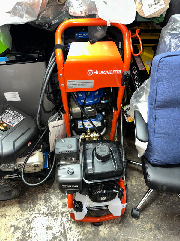 Briggs & Stratton HUSQVARNA 3,200 PSI 2.5 GPM Adjustable Pressure Washer
