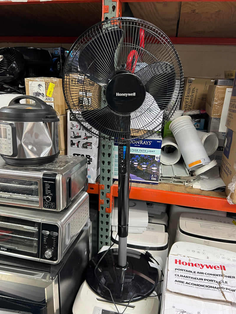Honeywell HSF600B Advanced QuietSet 16” Whole Room Stand Fan, Black – Ultra Quiet Pedestal Fan